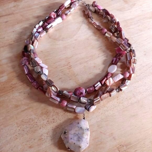 Handcrafted necklace 3-strand choker necklace with jasper teardrop pendant - Picture 1 of 6